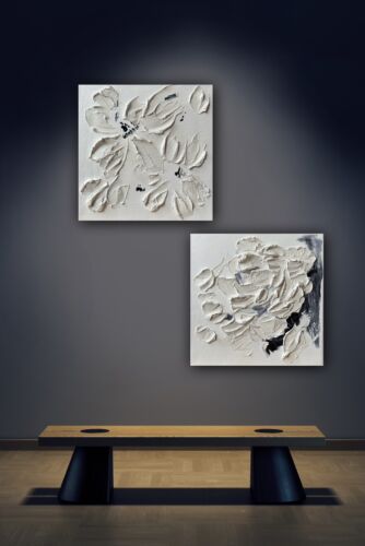 Textured Lily Black &White Modern Abstract oil Painting On Canvas 30x30cm In Oka